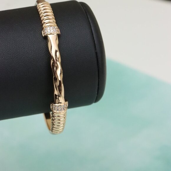 Elegant Rose Gold Bangle with Ribbed & Wave Design, XPBL0440 - Picture 8 of 12